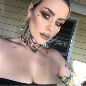 Meet your Posher, Breanna